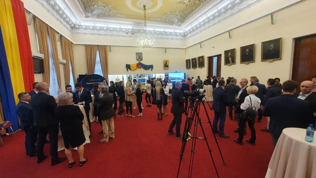 Sute de antreprenori români au avut ocazia să descopere oportunitățile de investiții oferite de Republica Moldova, în cadrul Summitului Repatriot Summit 2022