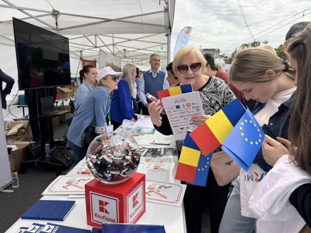 Asociația Investitorilor din România la Orășelul European, 9 mai